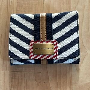 Tommy Hilfiger wallet